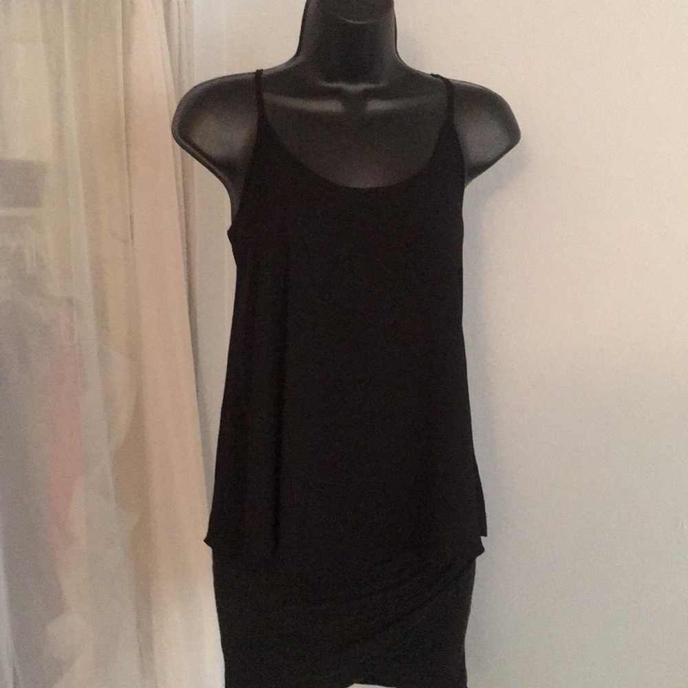 3 basic lightweight tops - Picture 4 of 8
